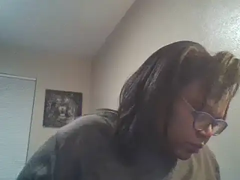 Snapshot of Needmehard chatting on 12-21-24, 12:53 Needmehard online show from 12-21-24, 12:53