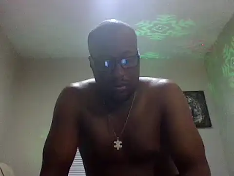 Snapshot of littbbc chatting on 12-16-24, 02:36 littbbc online show from 12-16-24, 02:36