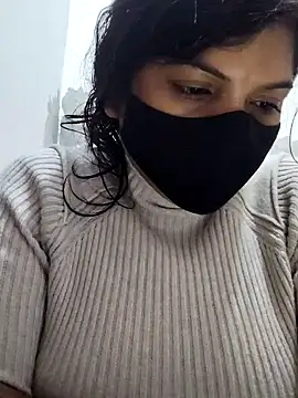 illay love online show from 12-22-25, 06:02