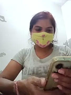 Snapshot of illay_love chatting on 06-02-26, 06:57 illay love online show from 06-02-26, 06:57