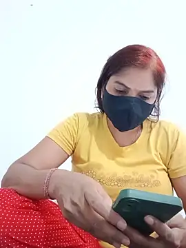 Snapshot of illay_love chatting on 06-04-26, 05:12 illay love online show from 06-04-26, 05:12