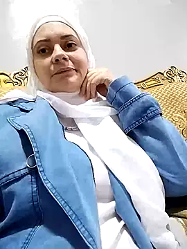 Snapshot of HardAnal09 chatting on 02-28-25, 07:03 HardAnal09 online show from 02-28-25, 07:03