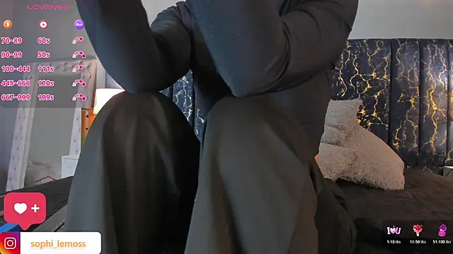 Sophia Lemos online show from 01-06-26, 01:37