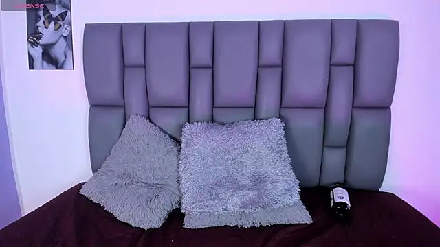 Snapshot of Sophia_Lemos chatting on 03-18-25, 04:39 Sophia Lemos online show from 03-18-25, 04:39