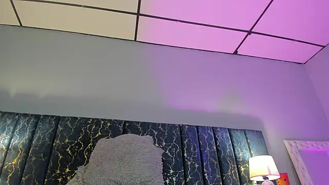 Sophia Lemos online show from 11-13-25, 01:04