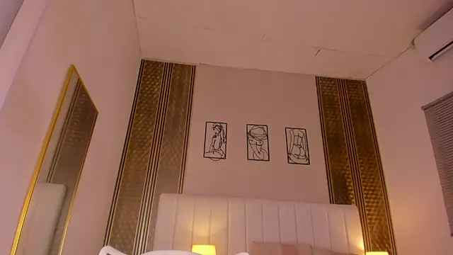 zoe sky  online show from 03-27-26, 11:33