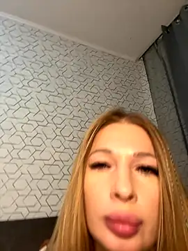 Snapshot of Tatti-Go chatting on 10-01-25, 03:16 Tatti-Go online show from 10-01-25, 03:16