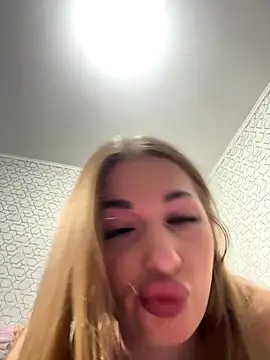 Tatti-Go online show from 12-15-25, 03:40