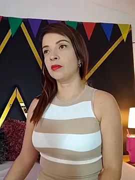 Adel Nesbiit online show from 10-05-25, 09:44