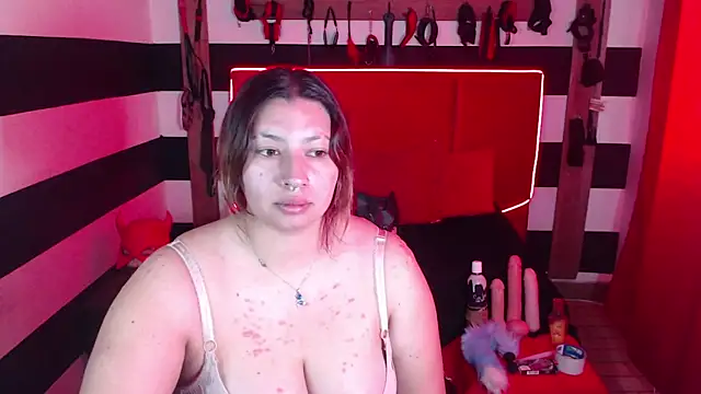 Lava Vulcain online show from 09-23-25, 03:19