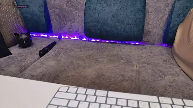 blackcat142 online show from 11-01-25, 09:47