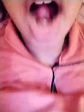 Snapshot of SosoDaloaa chatting on 01-16-25, 04:39 SosoDaloaa online show from 01-16-25, 04:39