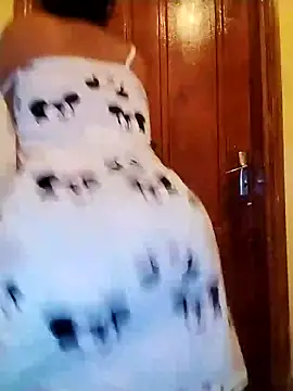 Snapshot of SosoDaloaa chatting on 02-13-25, 09:06 SosoDaloaa online show from 02-13-25, 09:06