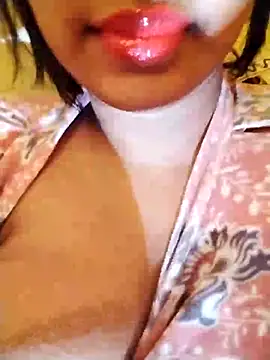 Snapshot of SosoDaloaa chatting on 03-08-25, 09:51 SosoDaloaa online show from 03-08-25, 09:51