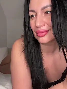 Snapshot of Helena7077 chatting on 02-12-26, 11:37 Helena7077 online show from 02-12-26, 11:37