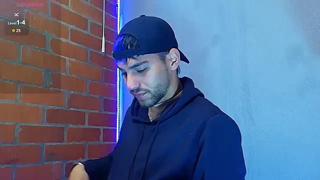 Snapshot of Leandro_valenzuela chatting on 12-03-25, 12:15 Leandro valenzuela online show from 12-03-25, 12:15