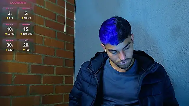 Snapshot of Leandro_valenzuela chatting on 12-15-25, 07:47 Leandro valenzuela online show from 12-15-25, 07:47