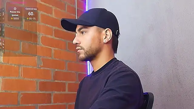 Snapshot of Leandro_valenzuela chatting on 02-17-26, 02:47 Leandro valenzuela online show from 02-17-26, 02:47