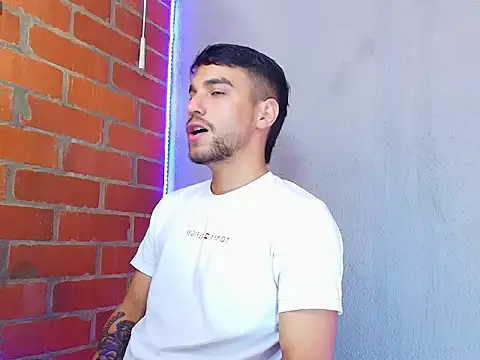 Snapshot of Leandro_valenzuela chatting on 10-01-25, 05:50 Leandro valenzuela online show from 10-01-25, 05:50