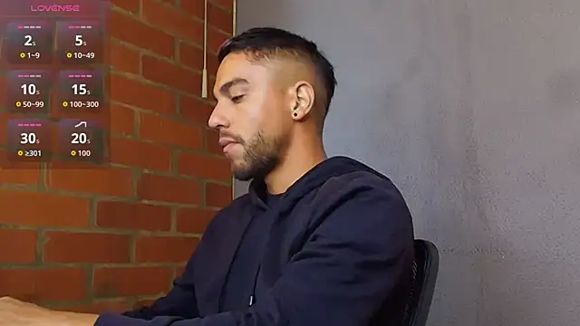 Snapshot of Leandro_valenzuela chatting on 02-23-26, 03:56 Leandro valenzuela online show from 02-23-26, 03:56