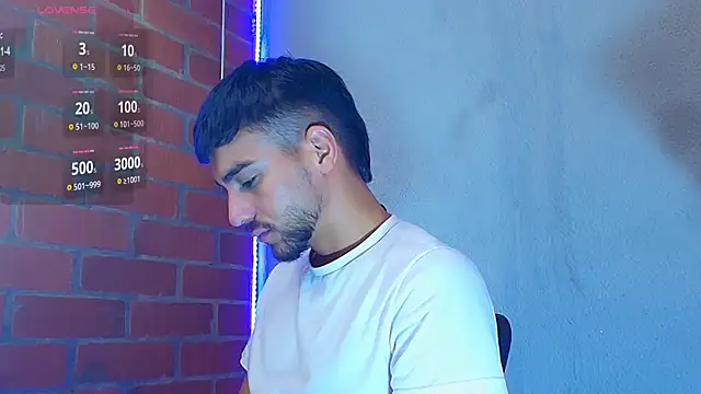 Snapshot of Leandro_valenzuela chatting on 11-24-25, 05:46 Leandro valenzuela online show from 11-24-25, 05:46