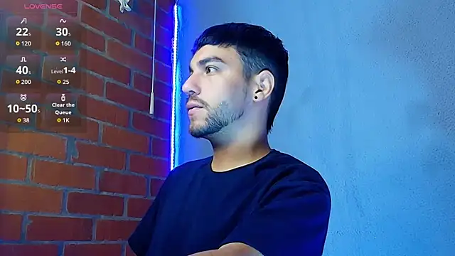 Snapshot of Leandro_valenzuela chatting on 12-22-25, 05:40 Leandro valenzuela online show from 12-22-25, 05:40