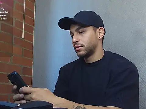 Leandro valenzuela online show from 04-18-26, 06:32