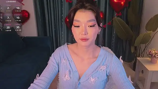 Snapshot of AudreyMell chatting on 02-14-25, 02:54 AudreyMell online show from 02-14-25, 02:54