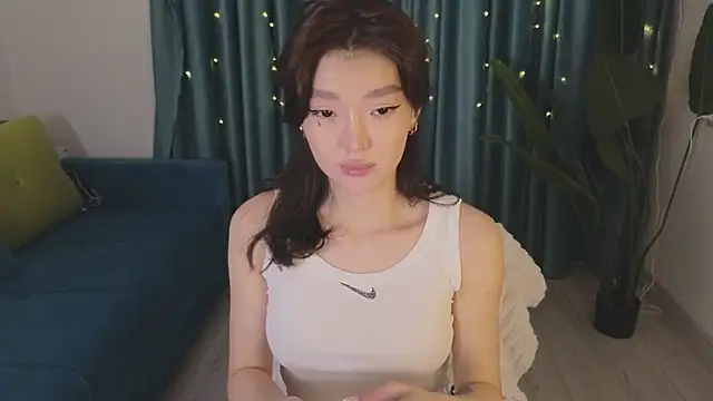 Snapshot of AudreyMell chatting on 03-17-25, 02:34 AudreyMell online show from 03-17-25, 02:34