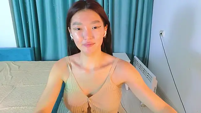 Snapshot of AudreyMell chatting on 09-19-25, 02:43 AudreyMell online show from 09-19-25, 02:43
