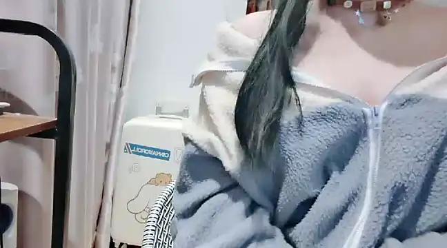 Snapshot of arena1357 chatting on 12-29-24, 03:03 arena1357 online show from 12-29-24, 03:03