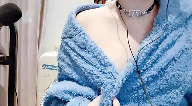 Snapshot of arena1357 chatting on 02-13-25, 03:56 arena1357 online show from 02-13-25, 03:56