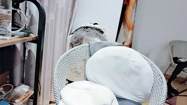 Snapshot of arena1357 chatting on 10-15-25, 01:19 arena1357 online show from 10-15-25, 01:19