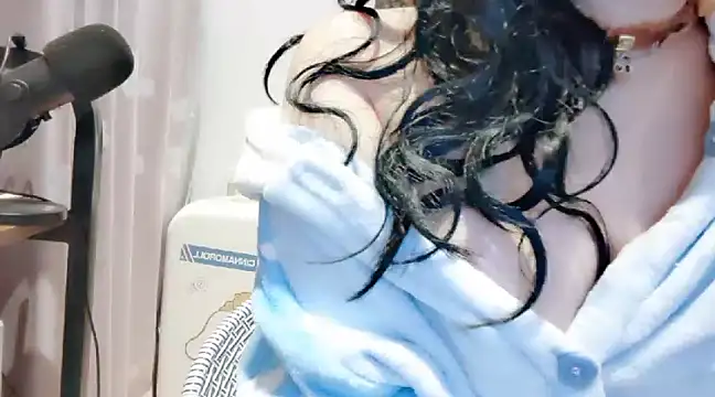 Snapshot of arena1357 chatting on 02-06-25, 06:56 arena1357 online show from 02-06-25, 06:56