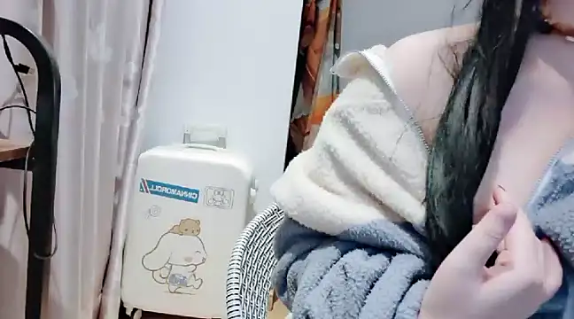 Snapshot of arena1357 chatting on 12-30-24, 05:02 arena1357 online show from 12-30-24, 05:02