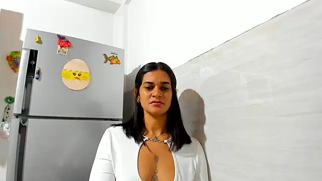 Snapshot of Biancasantillana chatting on 10-10-25, 11:38 Biancasantillana online show from 10-10-25, 11:38