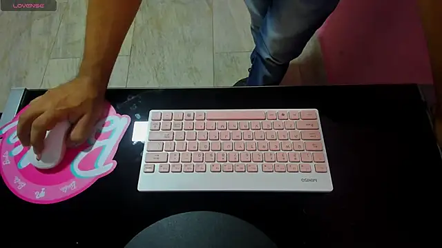 Jhonatan Morales S online show from 03-05-26, 09:22