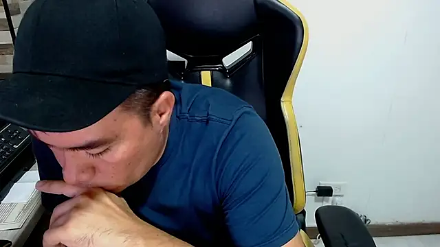 Snapshot of Jhonatan_Morales_S chatting on 01-10-26, 12:17 Jhonatan Morales S online show from 01-10-26, 12:17