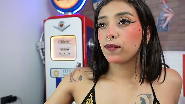 miss collins online show from 03-04-26, 06:04