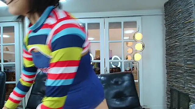 miss collins online show from 10-11-25, 05:58