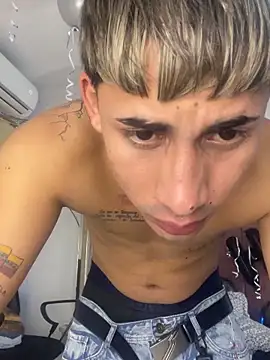 boy latino sex online show from 11-06-25, 07:45