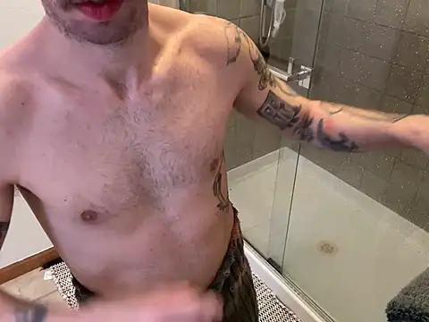 Snapshot of RuffClvb chatting on 03-16-25, 03:04 RuffClvb online show from 03-16-25, 03:04