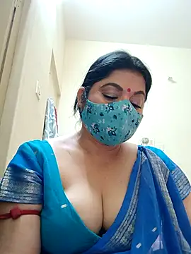 Snapshot of Ratna-777 chatting on 03-01-26, 04:18 Ratna-777 online show from 03-01-26, 04:18