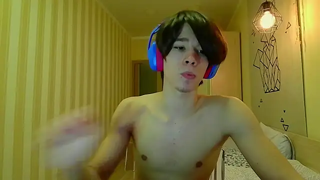 Snapshot of gayGamogey chatting on 03-04-25, 07:22 gayGamogey online show from 03-04-25, 07:22