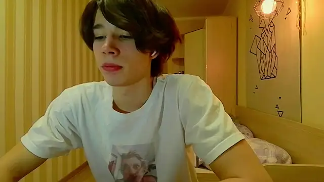 Snapshot of gayGamogey chatting on 03-15-25, 07:38 gayGamogey online show from 03-15-25, 07:38