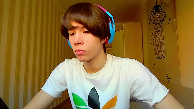 Snapshot of gayGamogey chatting on 03-07-25, 11:18 gayGamogey online show from 03-07-25, 11:18