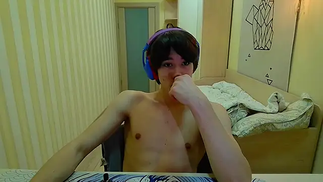 Snapshot of gayGamogey chatting on 01-09-26, 05:42 gayGamogey online show from 01-09-26, 05:42