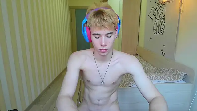 Snapshot of gayGamogey chatting on 06-09-26, 12:17 gayGamogey online show from 06-09-26, 12:17