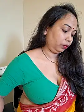 Snapshot of DREAM_GIRL-30 chatting on 07-18-26, 06:00 DREAM GIRL-30 online show from 07-18-26, 06:00