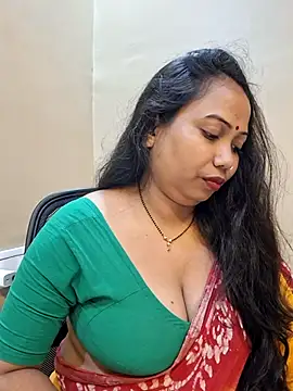 Snapshot of DREAM_GIRL-30 chatting on 07-17-26, 05:54 DREAM GIRL-30 online show from 07-17-26, 05:54